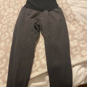 Size medium motherhood maternity leggings gray